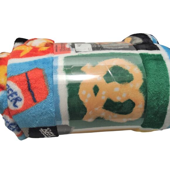 The Big One Tailgating Oversized Plush Throw - Picture 4 of 6